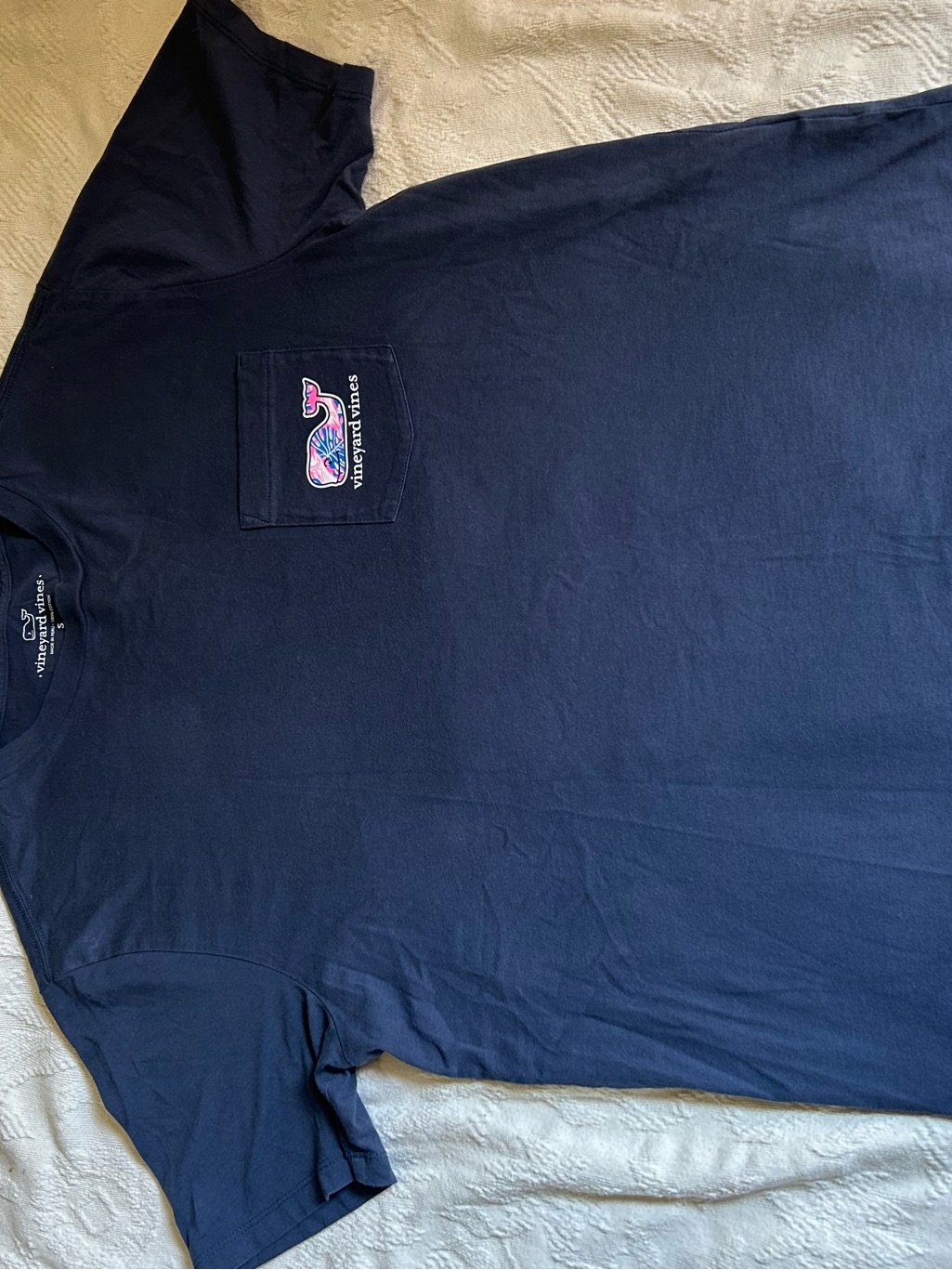 Vineyard Vines Navy Short-Sleeve Pocket Tee With Pink/Blue Whale